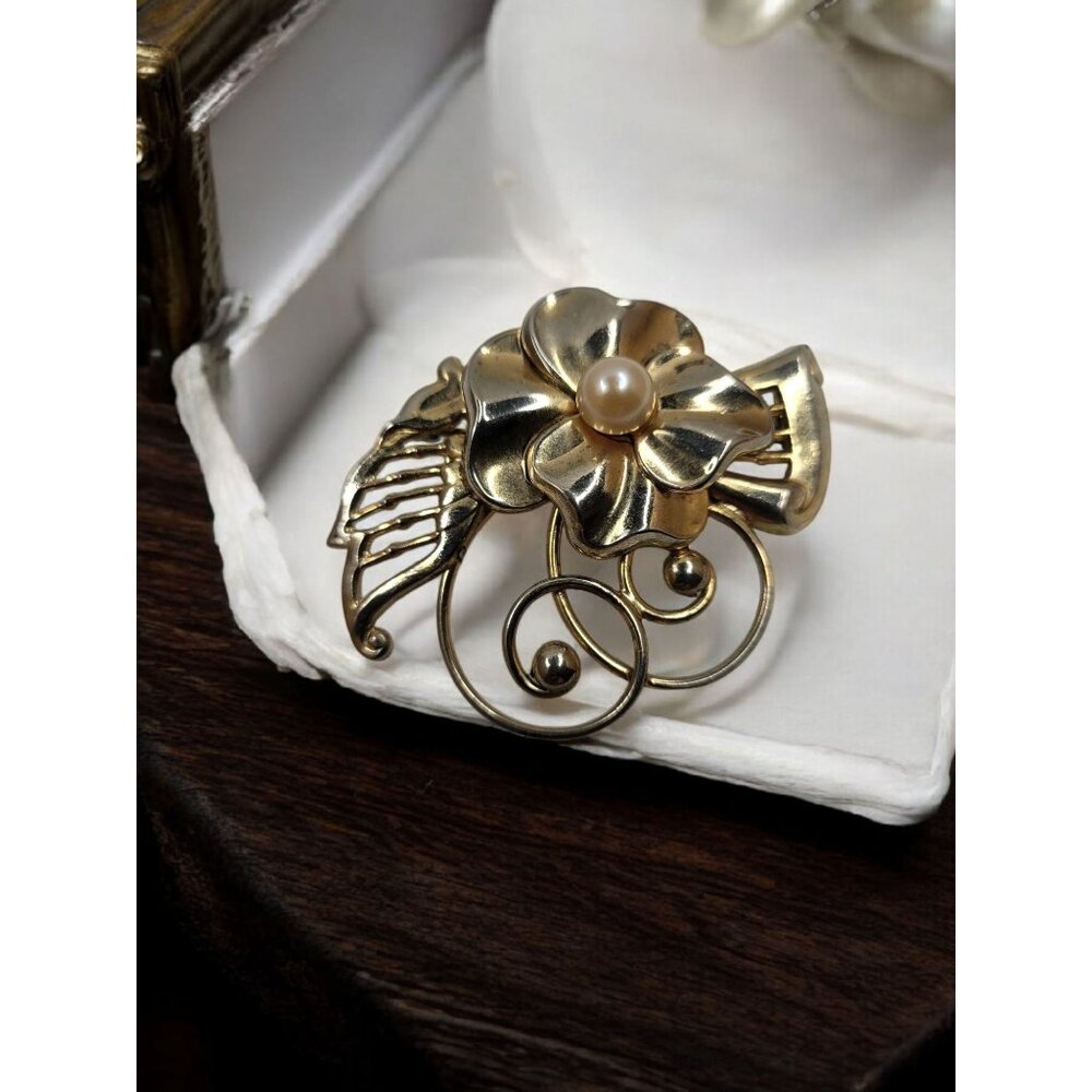 Vintage 1/20 12K Gold filled Faux Pearl Floral Scroll Brooch / Pin / Pendant